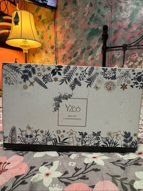 Yzoo Candle Making Kit - White with Black & Gold Floral Design